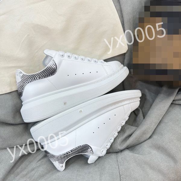 

2023 new luxury men women casual shoes designer shoes classic mens outdoor trainers women comfort platform sneakers size 35-46 xsd230401, Black