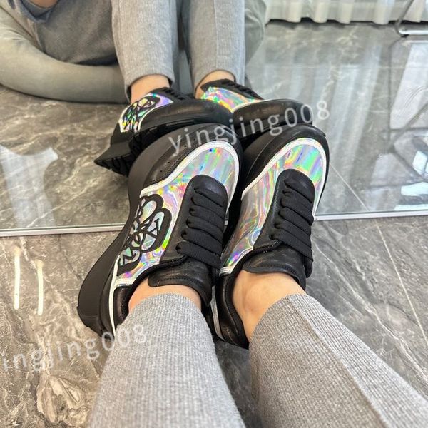 

2023 luxurys ladies graffiti white shoes mens leather casual shoes platforms print fashion personality couple sneakers women xinshidai230403, Black