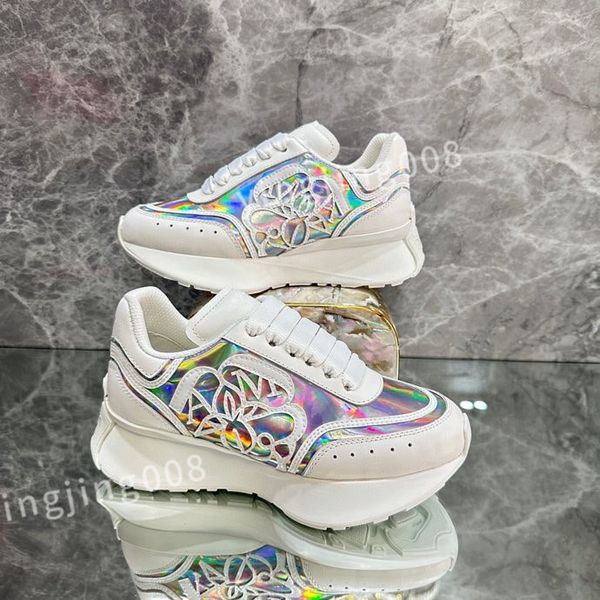 

2023 new ladies graffiti white shoes mens leather casual shoe platforms print fashion personality couple sneakers women xinshidai230403, Black