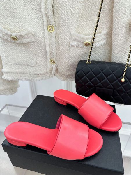 

designer style leather beach slippers comfortable travel slippers, Black