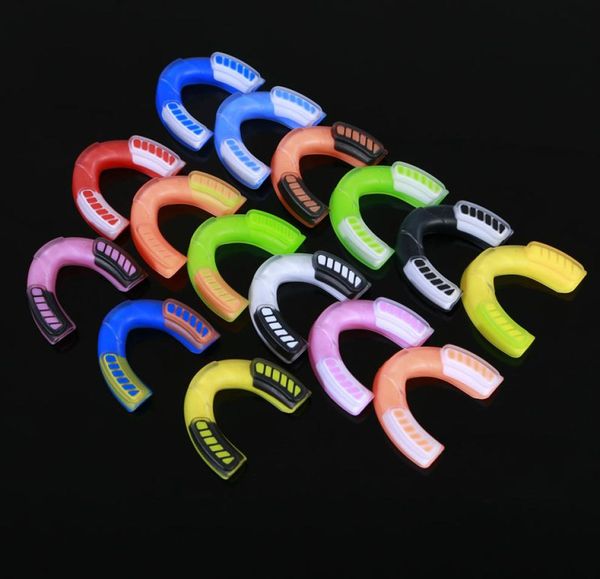 

2pcslot sports safety teeth protector mouth guard men boxing mouthguard toothprotection for fighting taekwondo basketball rugby4046677