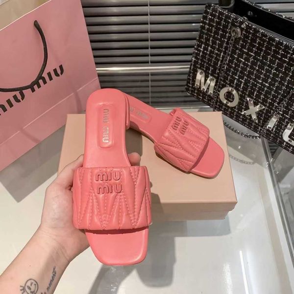 

designer mius beach sandals shoes women 2023 slide summer new casual square headed step open toe wearing pleated lazy flat bottom slippers f