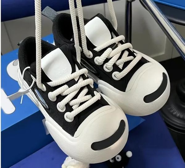 

casual shoes women shoe classic black white fashion shoe simple platform sneakers