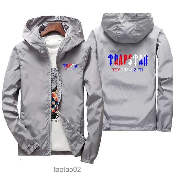 

2022 spring fall men fashion brand trapstar jackets and coats new men's windbreaker bomber jacket men army cargo outdoors clothes casua, Black;brown
