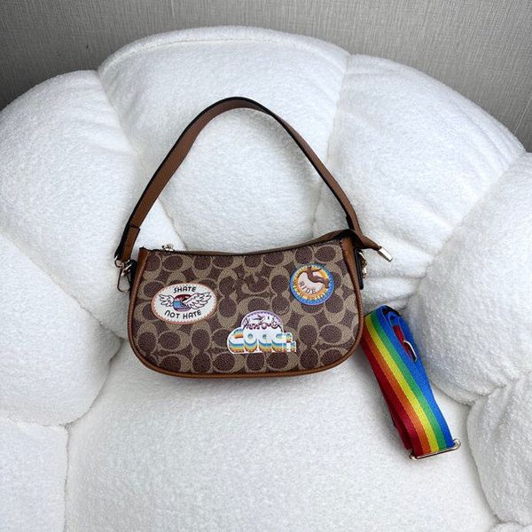 

brand 23ss day packs summer badge single shoulder underarm bag for going out french high beauty versatile handheld women's bag storage