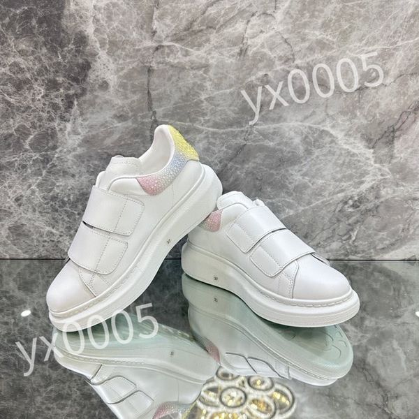 

2023 luxurys men women casual shoes designer shoes classic mens outdoor trainers women comfort platform sneakers size 35-46 xsd230401, Black