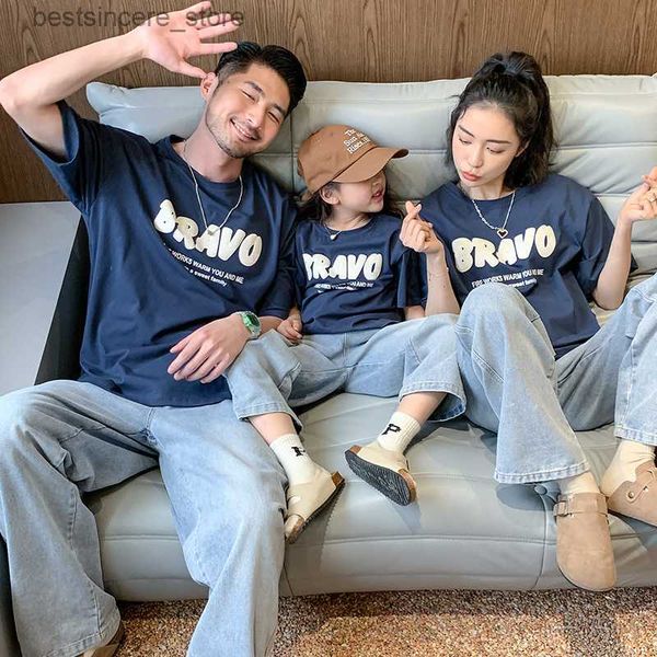 

family t-shirts for whole family clothes parent-child link coordination summer clothing dad mom and daughter son matching tees l230522, Blue