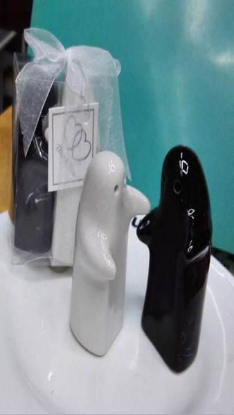 

wedding souvenirs gifts for guests ceramic hugging salt and pepper shaker favors return gits 7966077