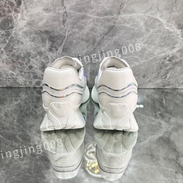 

2023 new ladies graffiti white shoes mens leather casual shoe platforms print fashion personality couple sneakers women xinshidai230403, Black