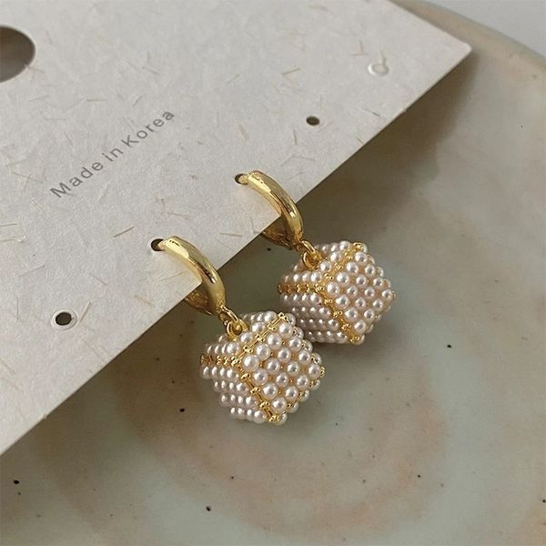 

sunglasses fashion stud earring for women luxury square cubic zirconia drop earrings elegant engagement party jewelry gift 230629, White;black