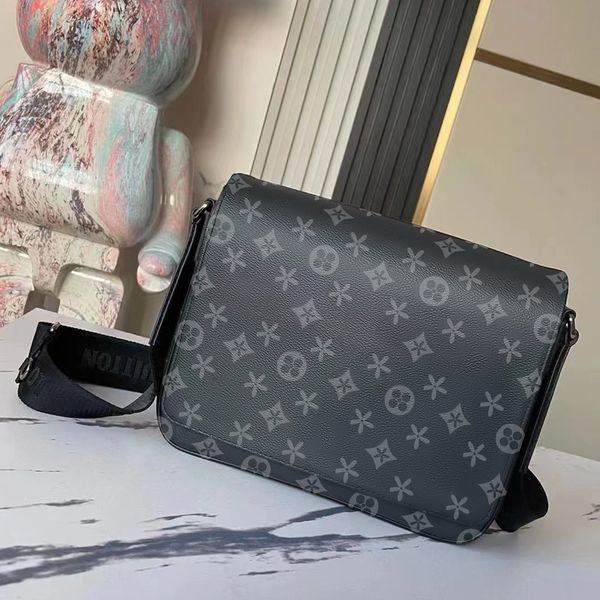 

weekend m46255 n42710 shoulder bag beach mini district luxurys designer totes bags wallets men cross body messenger clutch bags women leathe