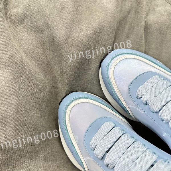 

2023 luxurys ladies graffiti white shoes mens leather casual shoe platforms print fashion personality couple sneakers women xinshidai230403, Black