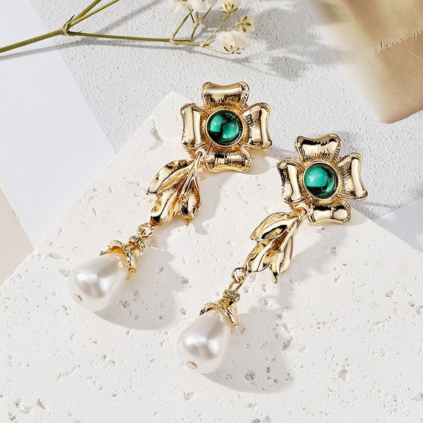 

MoonRiverJewel Designer Jewelry Fashion Vintage Gold Green Earrings High-quality