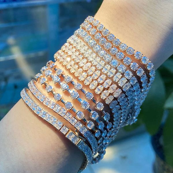 

Starsgem 14k White/yellow/rose Gold 3-4mm Round Moissanite Tennis Bracelet Chain