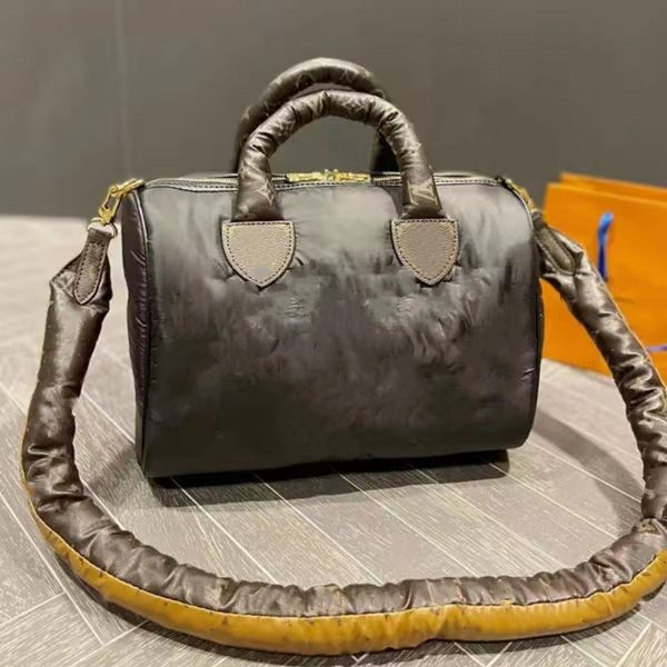 

Women's handbag pillow bag single shoulder messenger bag new autumn and winter original designer tote bag, Beige