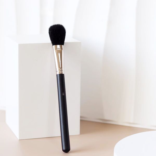 

Makeup Brush Blush Brush 116 - Soft Goat Hair Cheek Blush Contour Powder Highlighter Face Cosmetic Brush