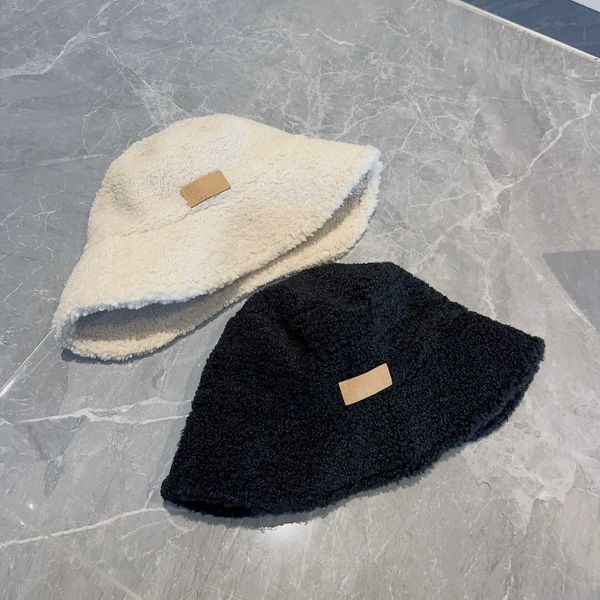 

Winter Designer Fisherman hat Luxury women's hat Men's Lamb wool material brand designed hat Luxury caps Black, White