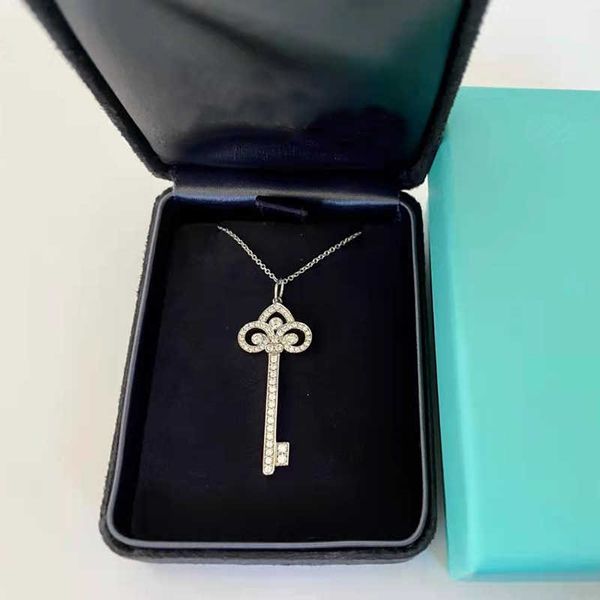 

Tiff Necklace Designer luxury fashion jewelry white gold West diamond crown key pendant necklace light luxury temperament trendy clavicle chain jewelry accessory