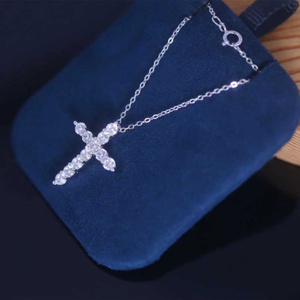 

Tiff Necklace Designer Jewelry Luxury Fashion jewelry 925 Sterling Silver Small Cross Pendant for Women's Design accessory Christmas Gift