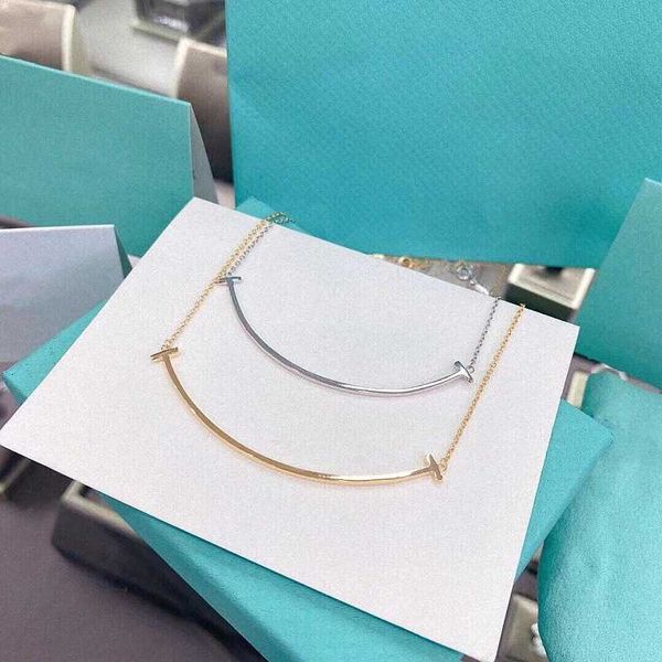 

Tiff Necklace Designer luxury fashion jewelry 18k rose gold inlaid high-quality smile necklace s925 silver smiley face medium necklace Qixi Valentine's Day gift