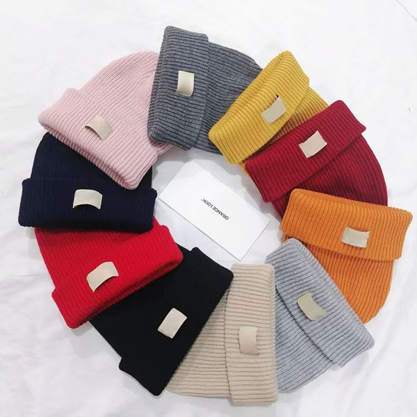 

Warm Designer Beanie Bonnet Hat Bucket Hat Cap Winter Hat Knitted Hat Vertical Stripes Skull Caps Winter Unisex Cashmere Letters Casual Outdoor Fitted Hats, Black