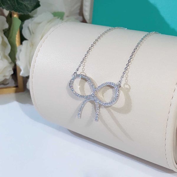 

Tiff Necklace Designer luxury fashion jewelry Twisted Rope Butterfly necklace S925 Sterling Silver Twisted Bow Knot Full Diamond Collar Chain jewelry accessory