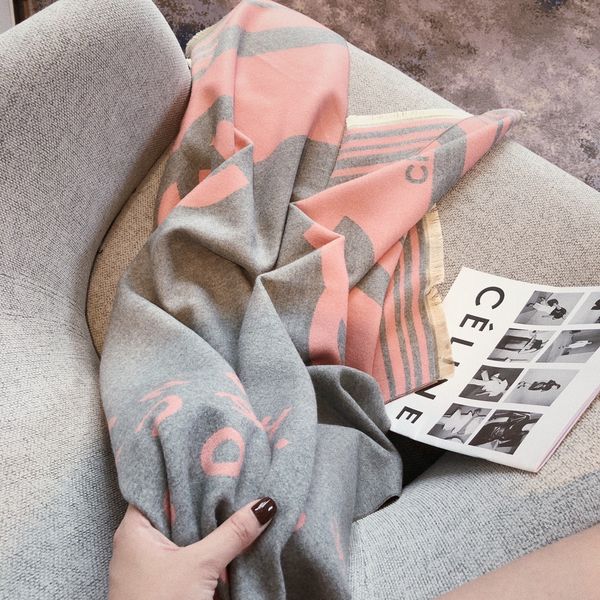

Luxury Cashmere scarf designer Geometric Top Quality fashion Black and white soft warm long thicken Autumn Winter Christmas New Year Birthday gift 2023New