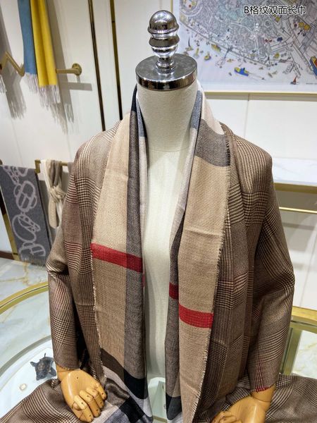 

Luxury Cashmere designer scarf classic Khaki Plaid Top Quality shawl fashion soft Super warm long Autumn Winter Christmas New Gift 2023