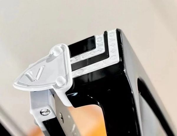 

frame Glasses Sunglasses New Designer 96006 Milionaires Square Frame Black and White Dark Bevel Old Flower Carved Sunglasse