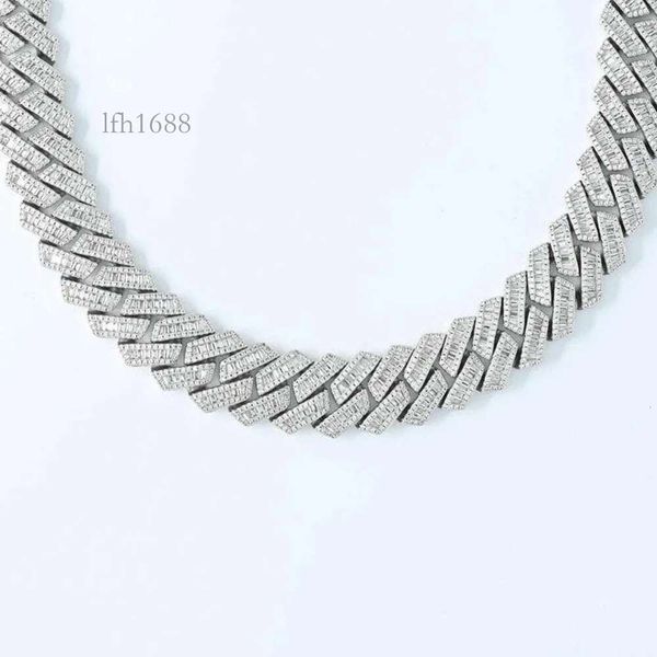 

19Mm Ice Out Vvs Diamond Baguette Prong Cuban Link Chain In Sier Hip Hop Necklace For Men
