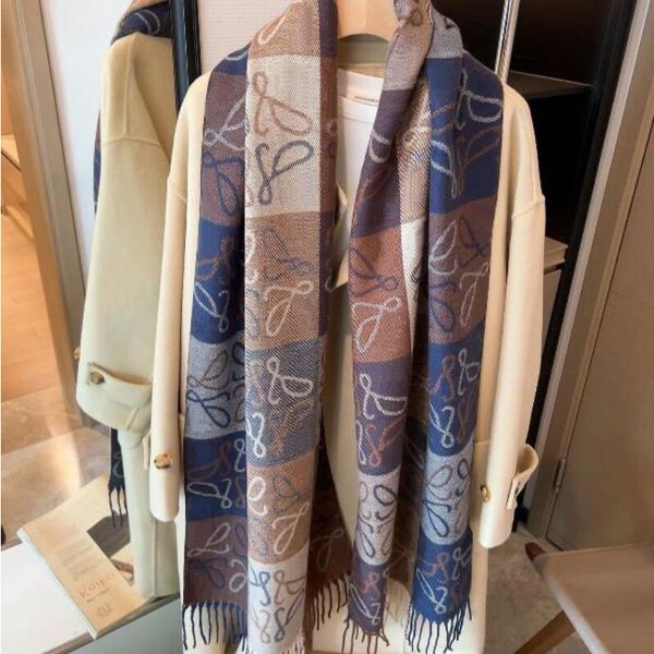 

Designer Scarf with Geometric Patterns Letters Winter Cashmere Scarves for Women Warm Plaid Cotton Shawl Wraps Size 180x65cm Box Optional