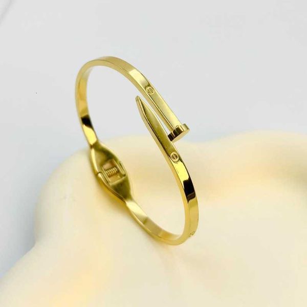 

Nail Bracelet Designer Fashion Charm Jewelry Exaggerate Creativity Light Luxury Titanium Open Steel Bracelet Versatile jewelry Christmas gift accessories