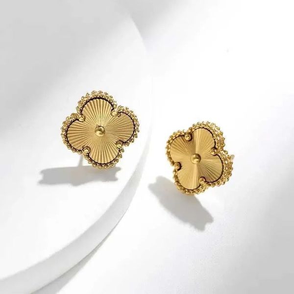 

Designer Luxury New Classic vanly cleefly Clover Pendants Women Four Leaf Pendant Necklaces Bracelet Earring Gold Silver Jewelry Womens Engagement Party GiftBQZF