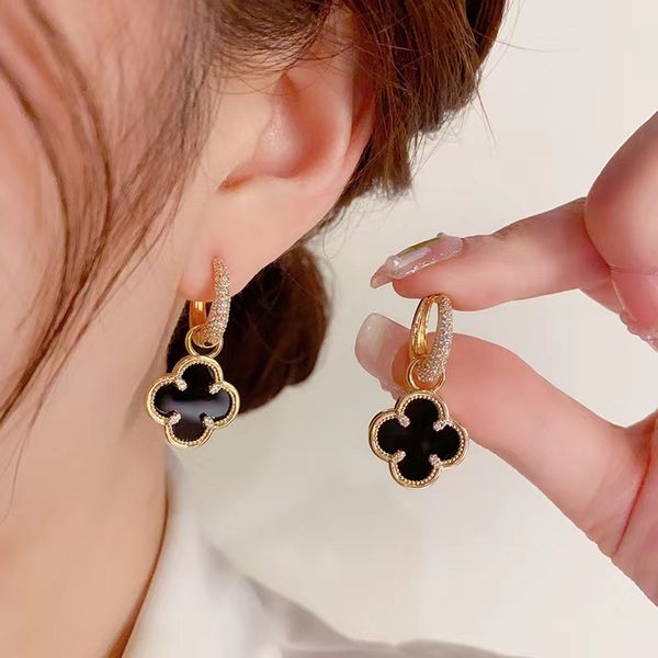 

Designer Earrings Vintage Four Leaf Clover Charm Stud Earrings Back Mother-of-pearl Stainless Steel Gold Studs Agate for Women Wedding Jewelry Gift