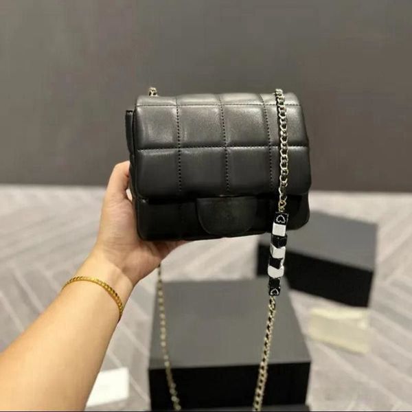 

Women's chain bag luxury designer bag leather crossbody bag top check purse handbag clutch bag, White