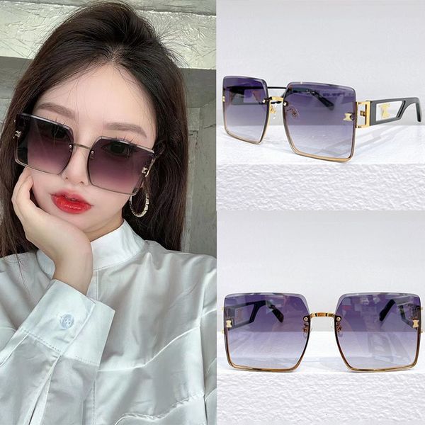 

Mens and Womens Oversize Square Half Frame Designer Sunglasses CL40245 Metal Frame Mirror Legs with Metal Symbol Gradient Sunglasses for Leisure Vacation