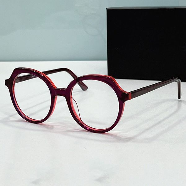 

Mens and womens senior designer reading optical eyewear circular plate frame transparent glasses with patterned legs DG3392 leisure vacation outdoor box