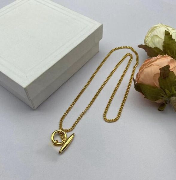 

Fashion Accessories Fashion Necklace Bracelet Earrings for New Fashion Clothing Full Diamond Earrings Wristbands Classic Gold Silver earring with Gift Box