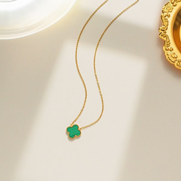 

Designer Luxury New Classic vanly cleefly Clover Pendants Women Four Leaf Pendant Necklaces Bracelet Earring Gold Silver Jewelry Womens Engagement Party Gift H9