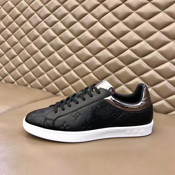 

SNEAKER Black LUXEMBOURG White Casual Shoes bicolor Perforated calf leather Shoes Rubber outsole Mens Designers Sneakers 03, 5_a