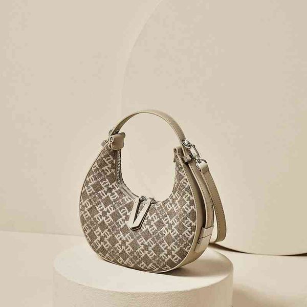 

crescent women's bag 2022 new portable versatile female underarm messenger niche design sense stick