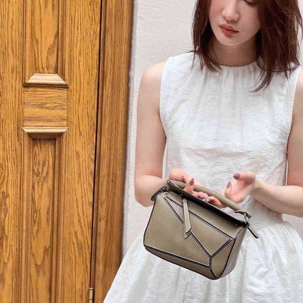 

spring 2022 new luojia women's shoulder bag versatile geometric