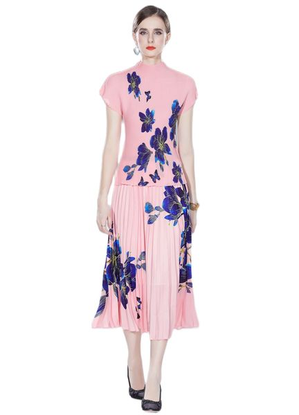 

2022 pink set summer fashion two piece dress women short sleeve and loose casual big swing skirt woman designer sets fine elegant office la, White