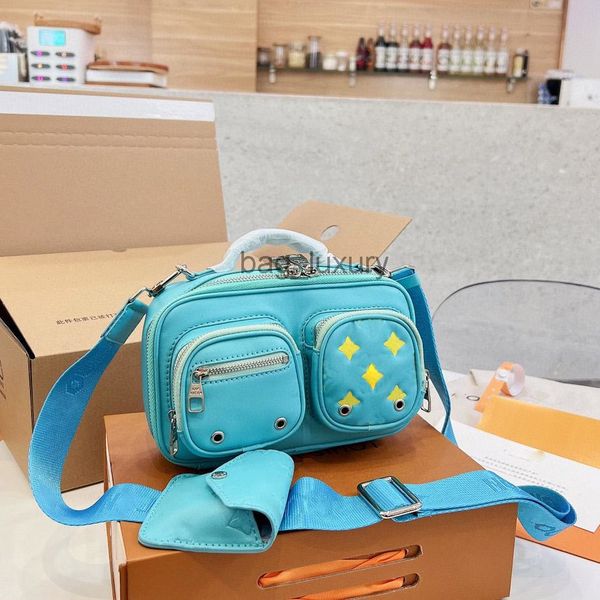 

camera designer bag 22ss women men bb crossbody bags quilted matelasse adjustable shoulder strap gold metal hardware with coin purse