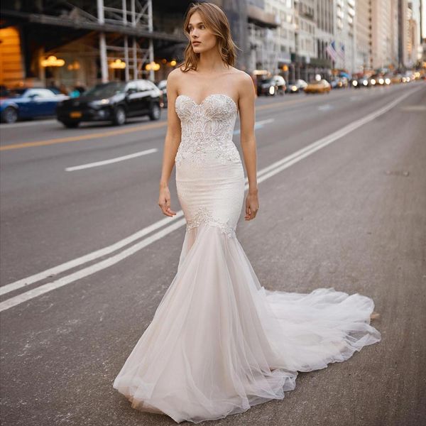 

graceful beaded mermaid wedding dresses sweetheart neckline lace bridal gowns plus size sequined sweep train tulle vestido de novia, White