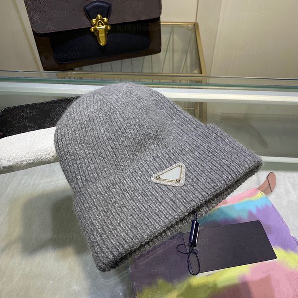

new bean hat luxury classic autumn winter popular letter skull cap men and women fashionable universal knitted cap wool outdoor warm thicken, Blue;gray