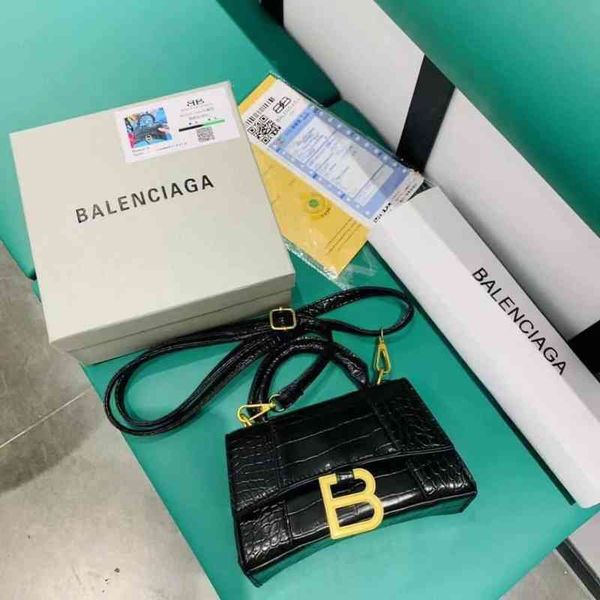 

bag 2022 designer bag crocodile hourglass bag bal leather handbag versatile messenger handbag one shoulder makeup lady's handbags cowhi