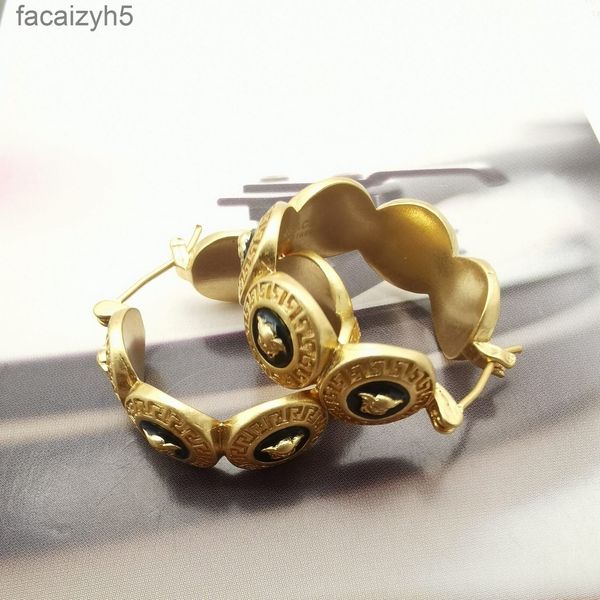 

charm designer fan family /f head geometric gold brass round fashion earrings femalere30, Golden