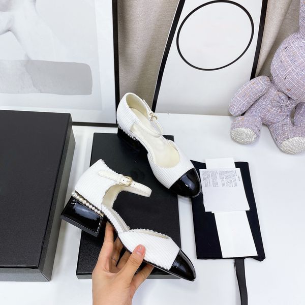 

2022 new early autumn designer sandals are high-grade versatile elegant and textured euro 34-40 us 4-9, Black