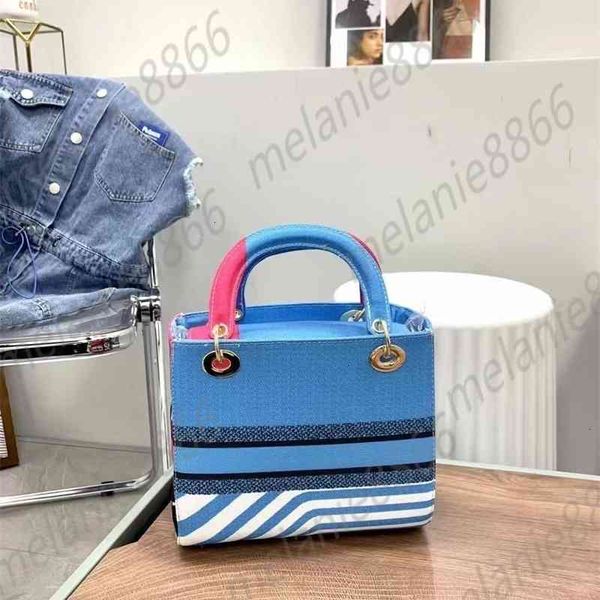 

designer bag fashion women's handbags handbag graffiti bear women crossbody bags lady wall